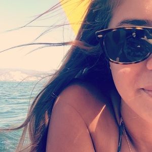 Meet your Posher, Melanie